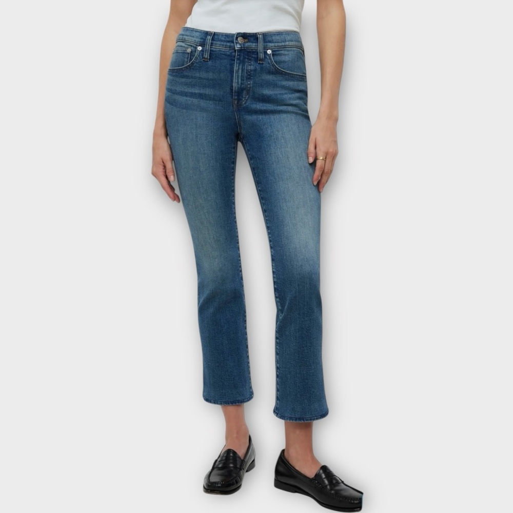 Madewell Jeans Womens Size 26 Blue Mid Rise Kick Out Cropped Ankle Denim EUC